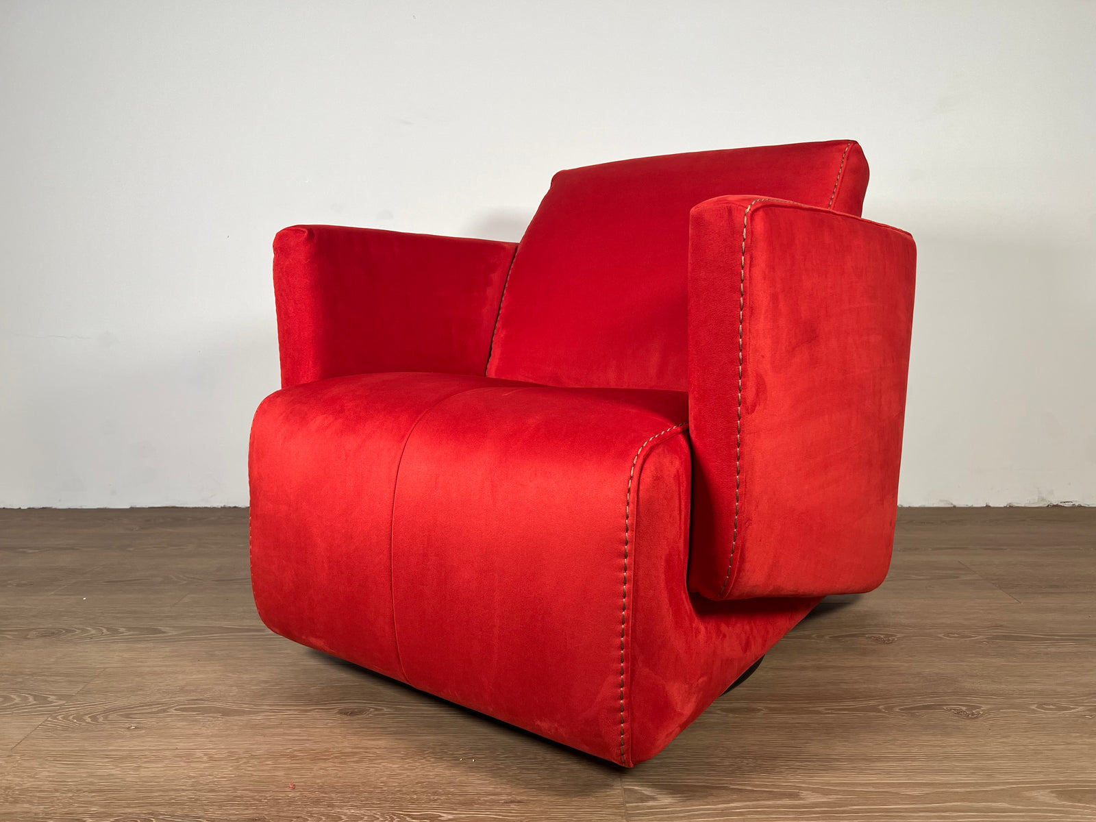 Freedom Swivel Chair