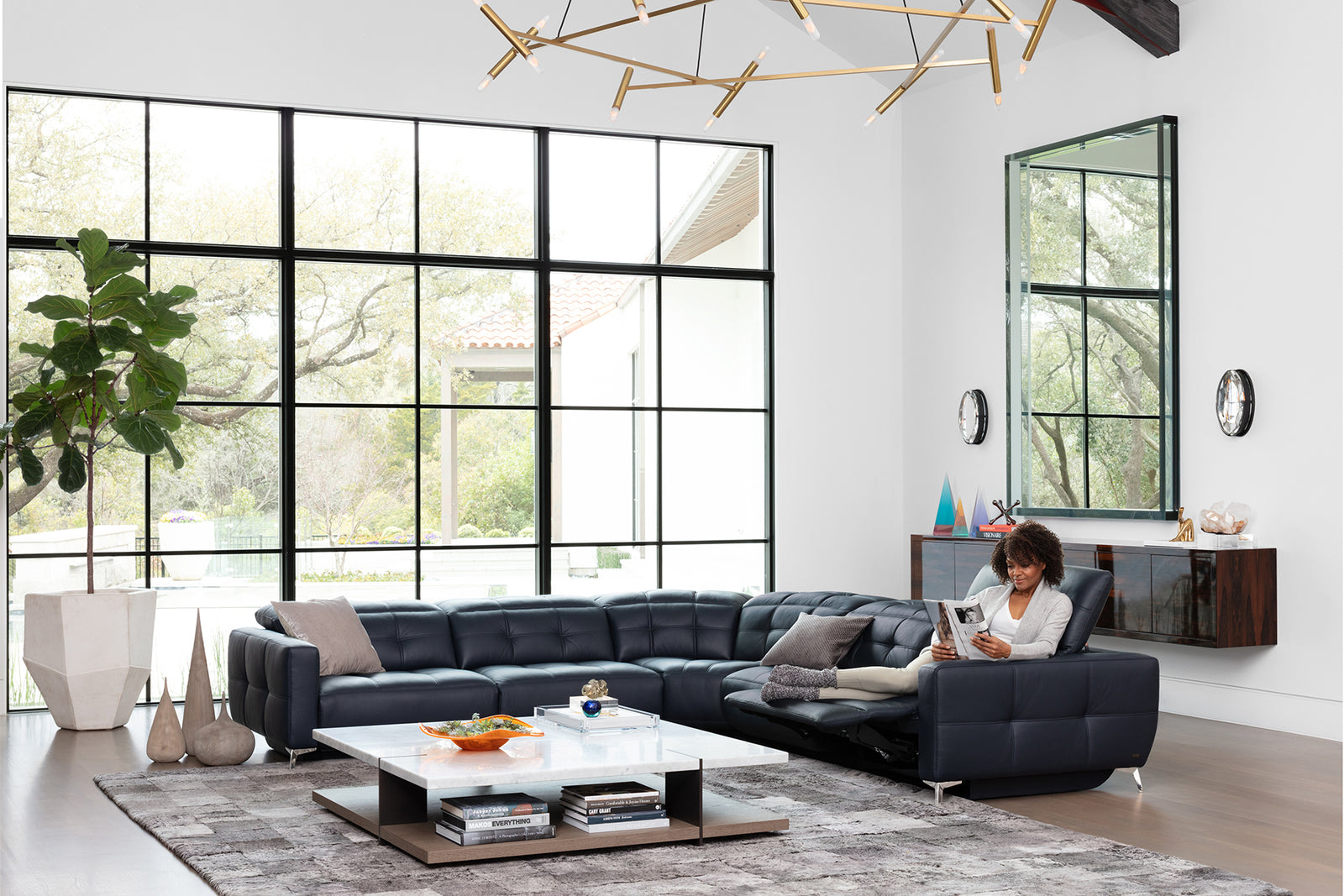 Verona Motion Sectional