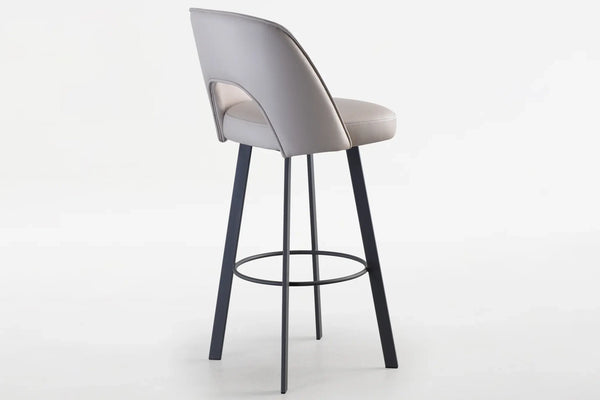 Mia Stool