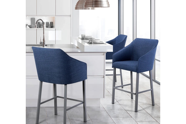 Sara II Stool