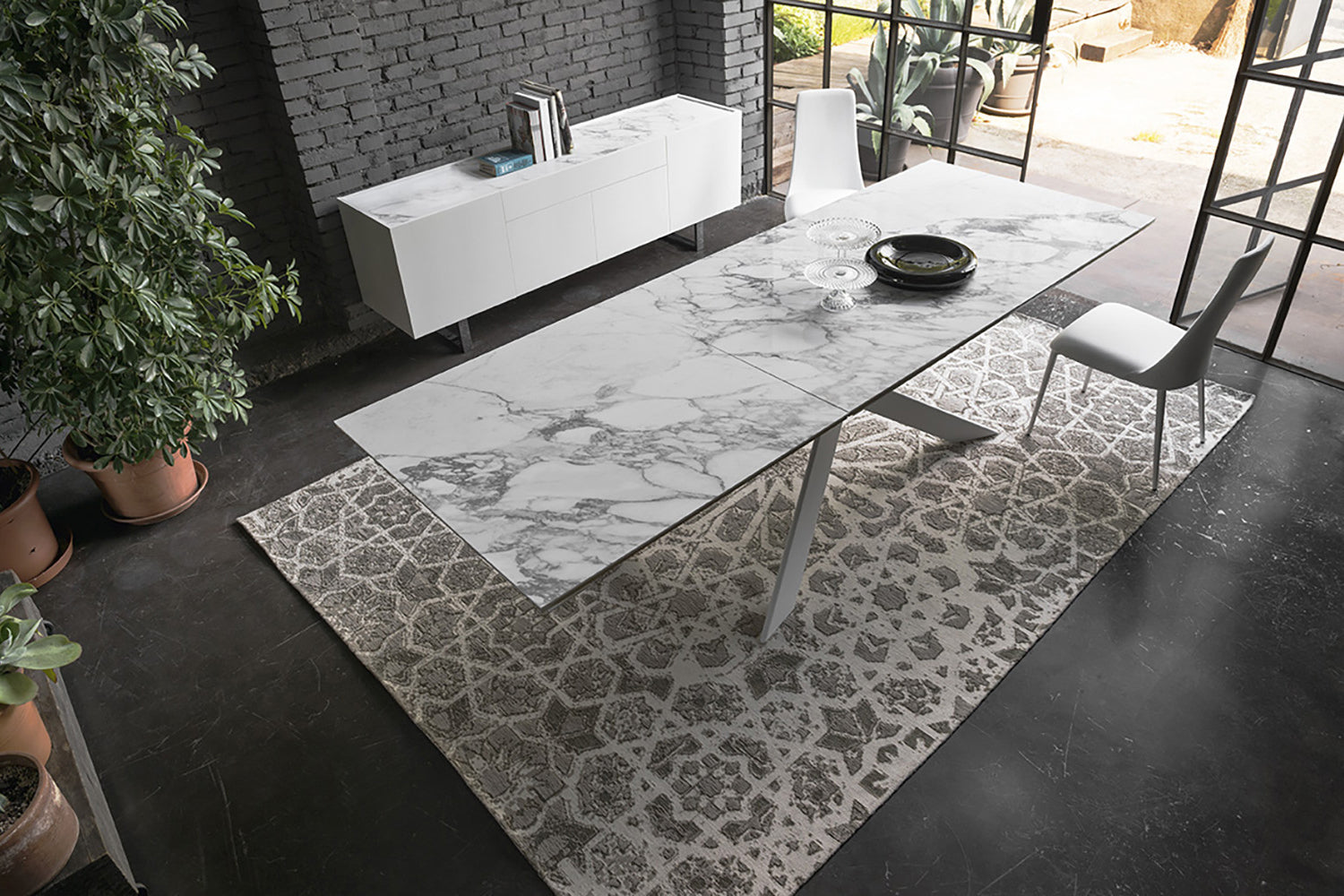 Eclisse Table