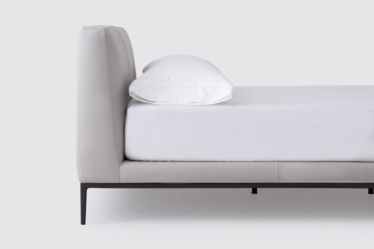 Oma Bed
