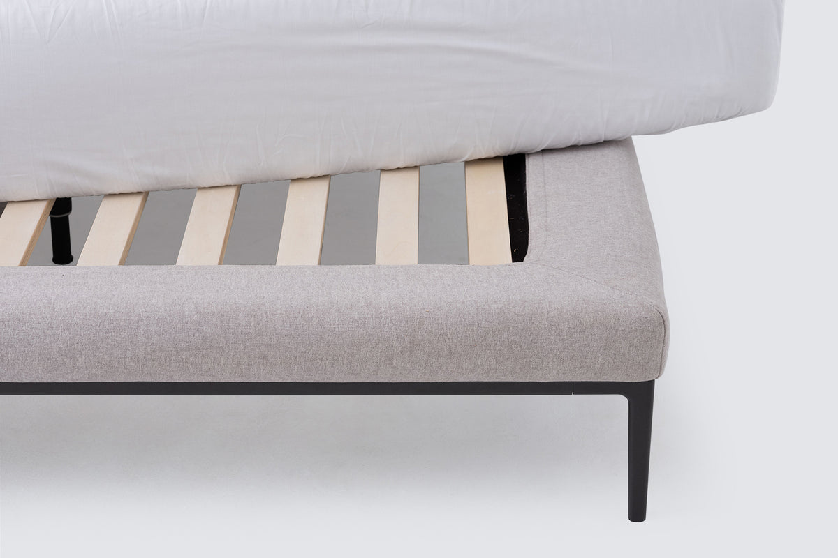 Oma Bed
