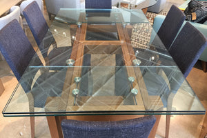 Hyper Table