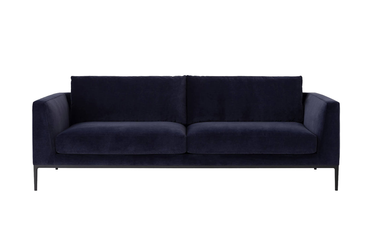 Oma Sofa