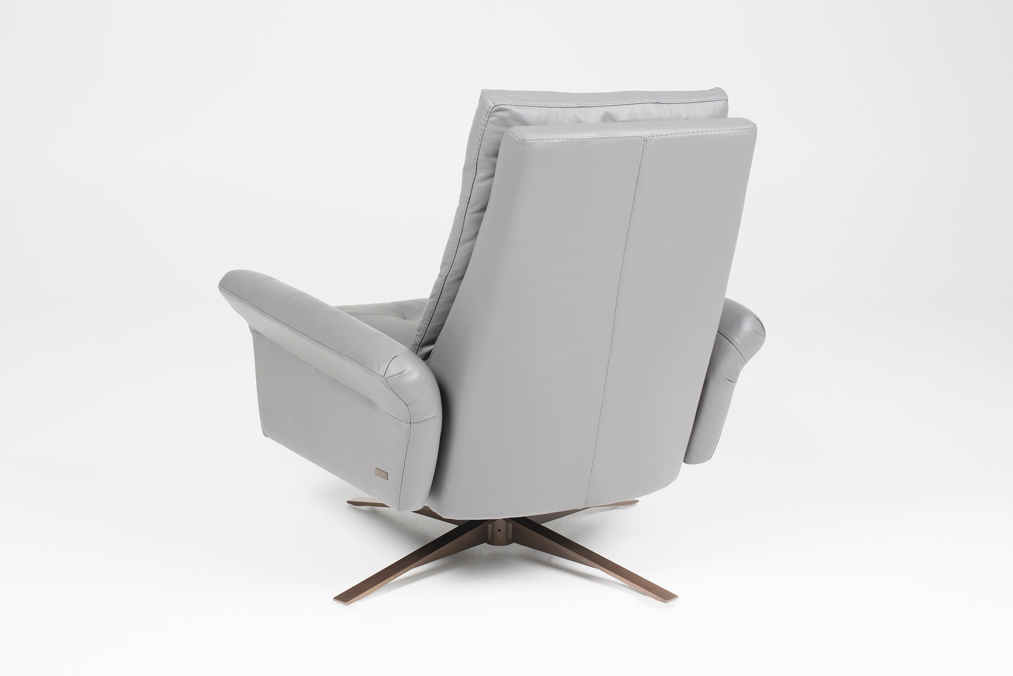 American Leather Cirrus Comfort Air Chair & Ottoman - Thumbnail 3