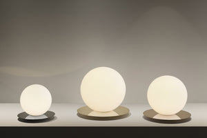 Bola Sphere Table