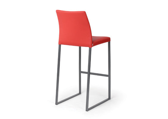 Curvo Stool