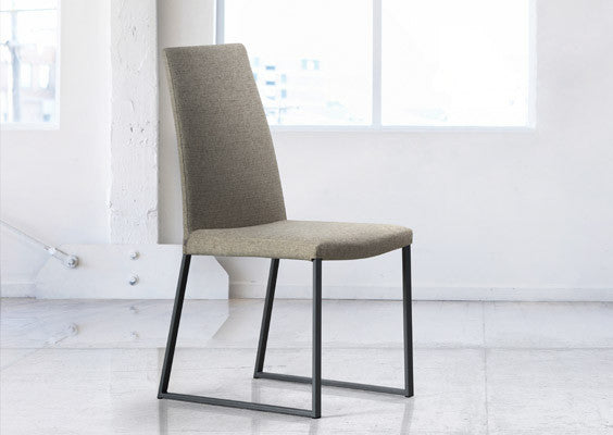 Curvo Chair